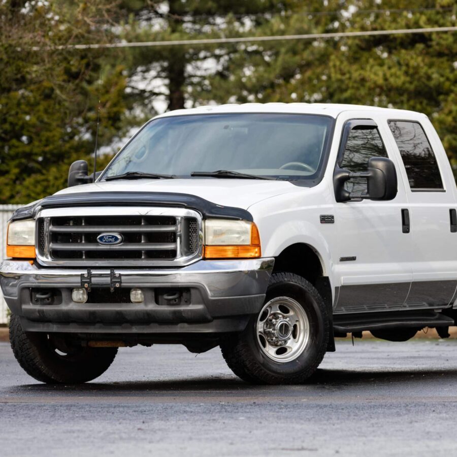 White Ford F-250
