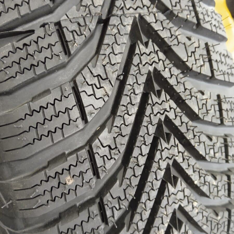 Truck Tire Tread