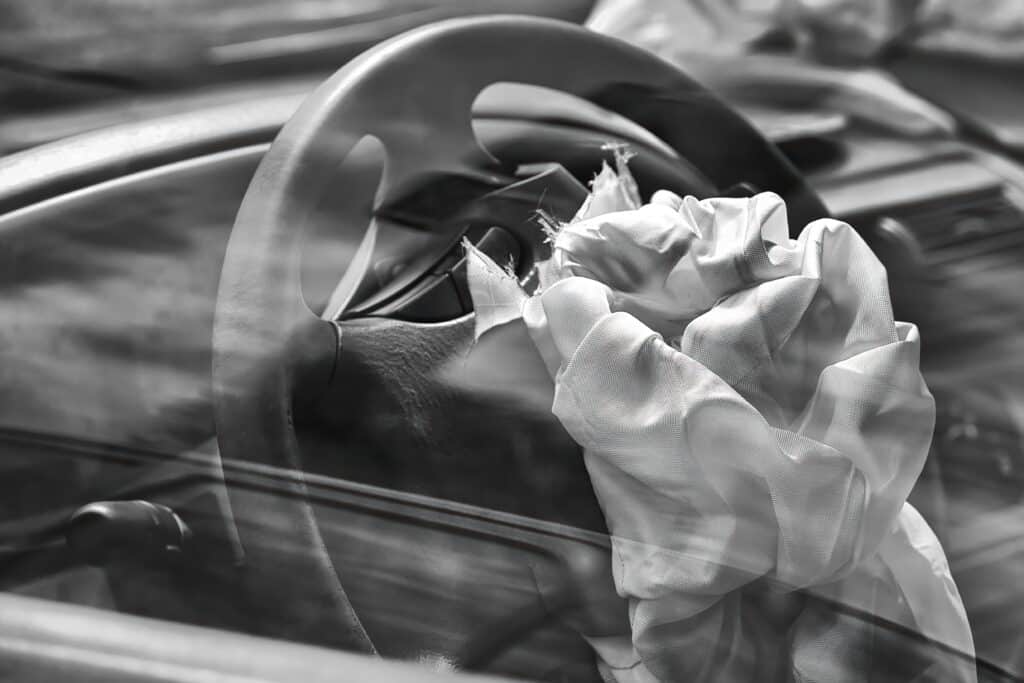 What Is Improper Airbag Deployment And Why Is It So Dangerous? 1 Airbag After Road Collision
